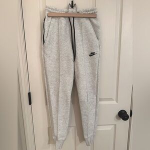 Nike Women’s Sweatpants - NEW no tags